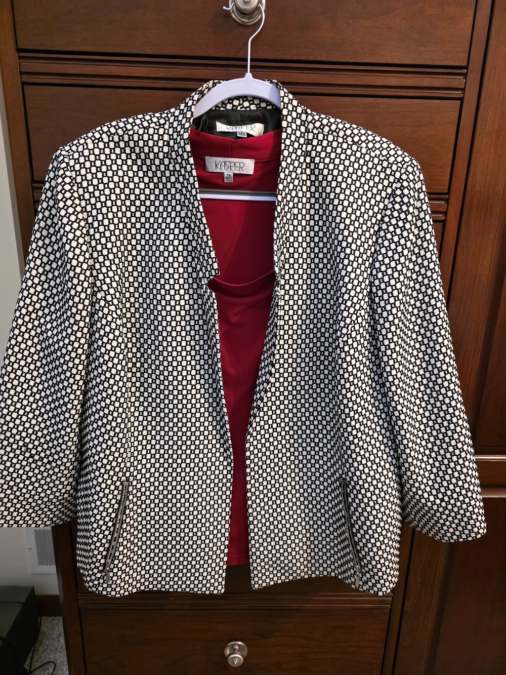 Kasper Black & White Geometric Open-Front Blazer with Red Lining
